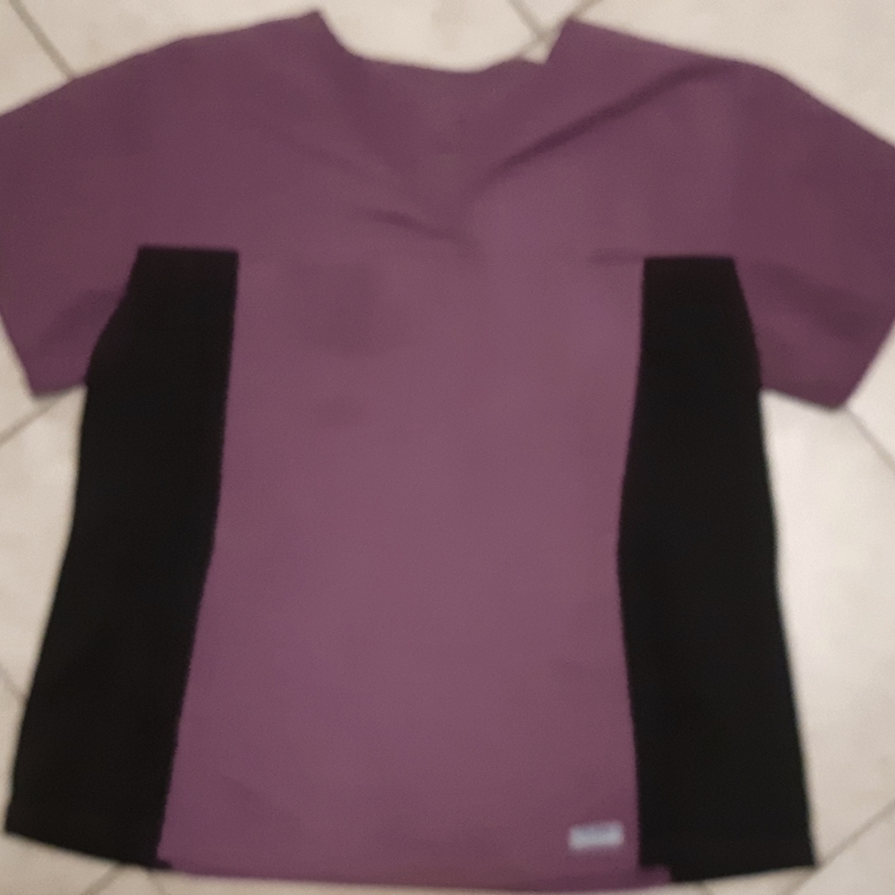 Scrub top